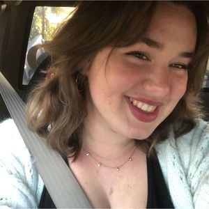 Meet your Posher, Zoe